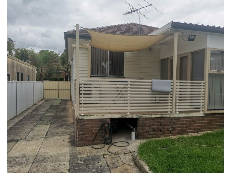 10 Ada Street, Kingsgrove NSW 2208