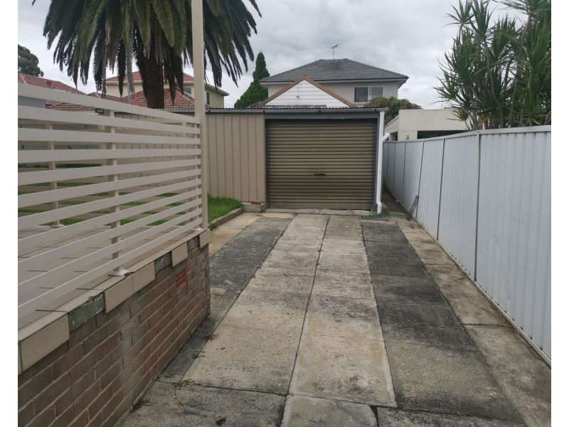 10 Ada Street, Kingsgrove NSW 2208