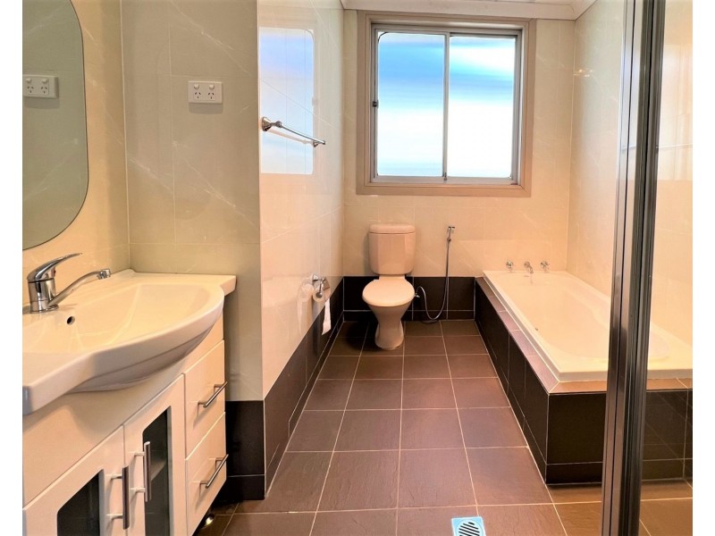 10 Ada Street, Kingsgrove NSW 2208