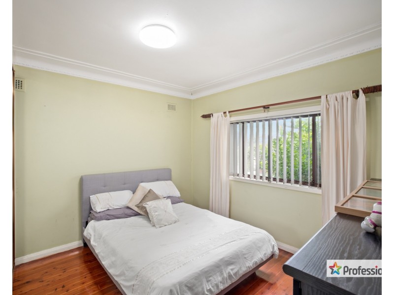 9 Railway Parade, Condell Park NSW 2200