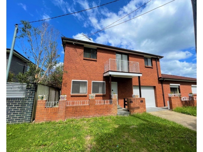 23A Larien Crescent, Birrong NSW 2143