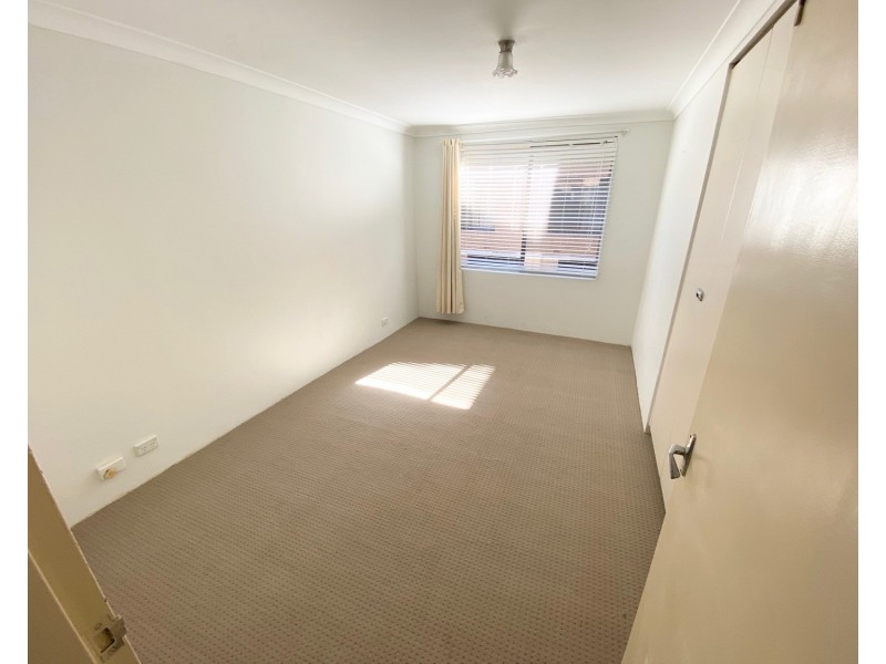 13/33-35 Sir Joseph Banks Street, Bankstown NSW 2200