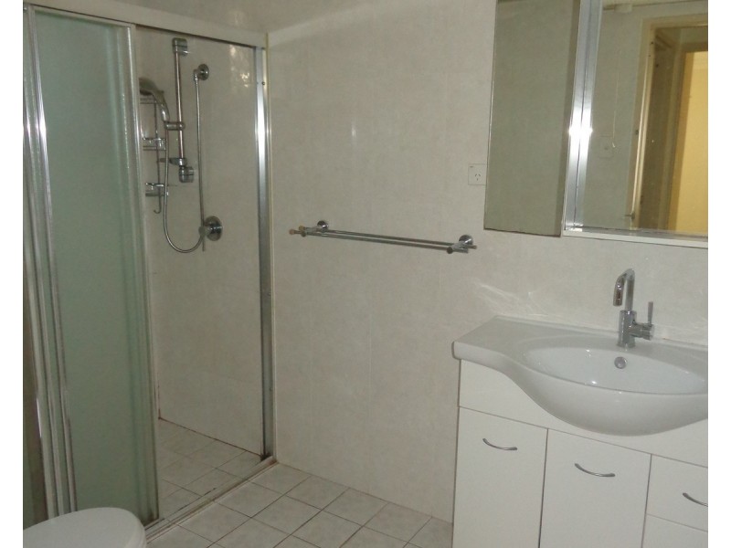 13/33-35 Sir Joseph Banks Street, Bankstown NSW 2200