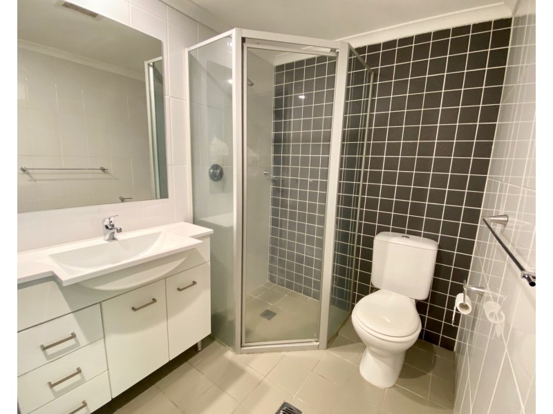 1/4B West Terrace, Bankstown NSW 2200