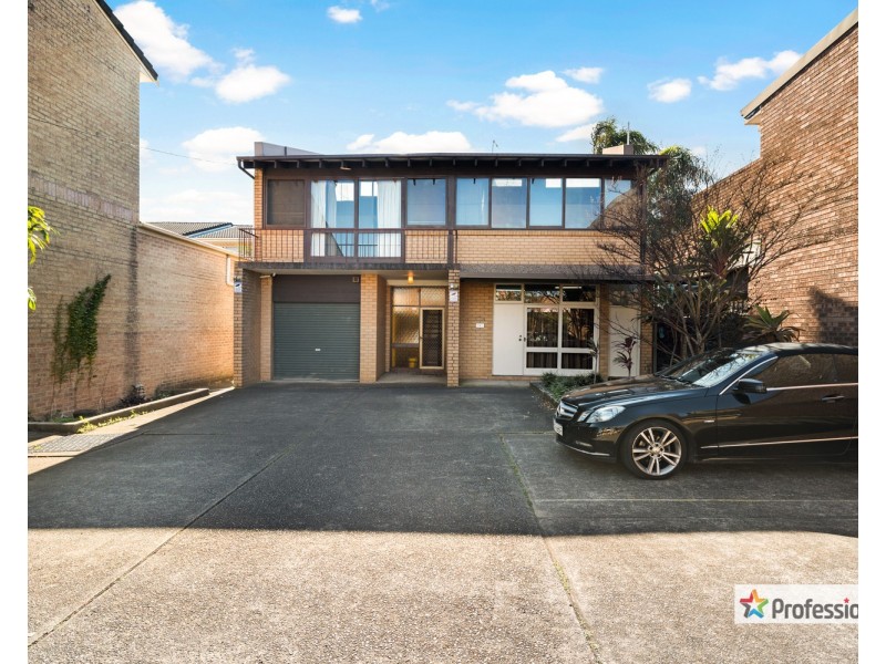 132 Tower Street, Panania NSW 2213