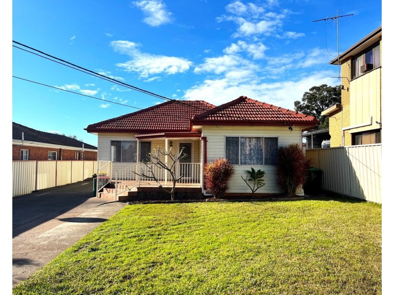 6 Olive Street, Condell Park NSW 2200