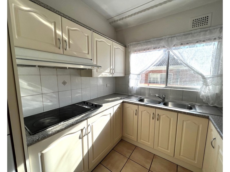 6 Olive Street, Condell Park NSW 2200