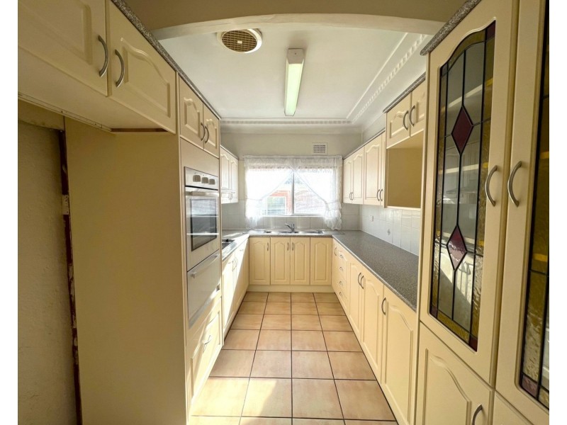 6 Olive Street, Condell Park NSW 2200