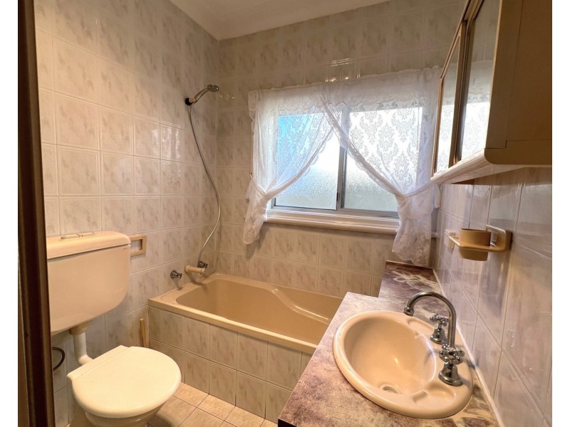 6 Olive Street, Condell Park NSW 2200