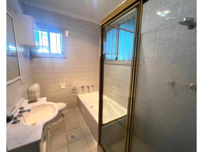 9 Gowrie Avenue, Punchbowl NSW 2196