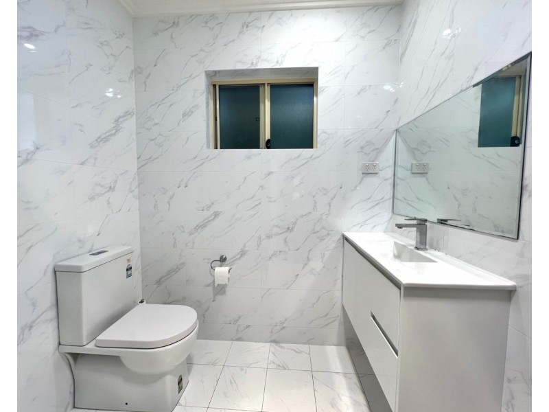 8A Carlton Parade, Punchbowl NSW 2196