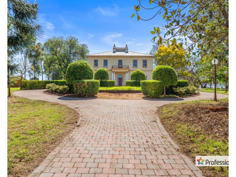 14 Horningsea Park Drive, Horningsea Park NSW 2171