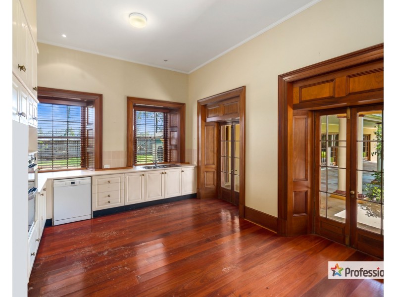 14 Horningsea Park Drive, Horningsea Park NSW 2171