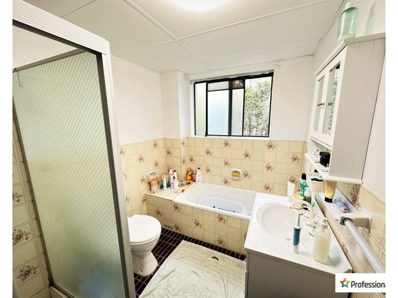 6/28 Weigand Avenue, Bankstown NSW 2200
