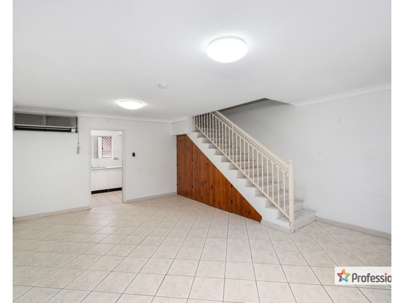 2/2-4 Myrtle Road, Bankstown NSW 2200