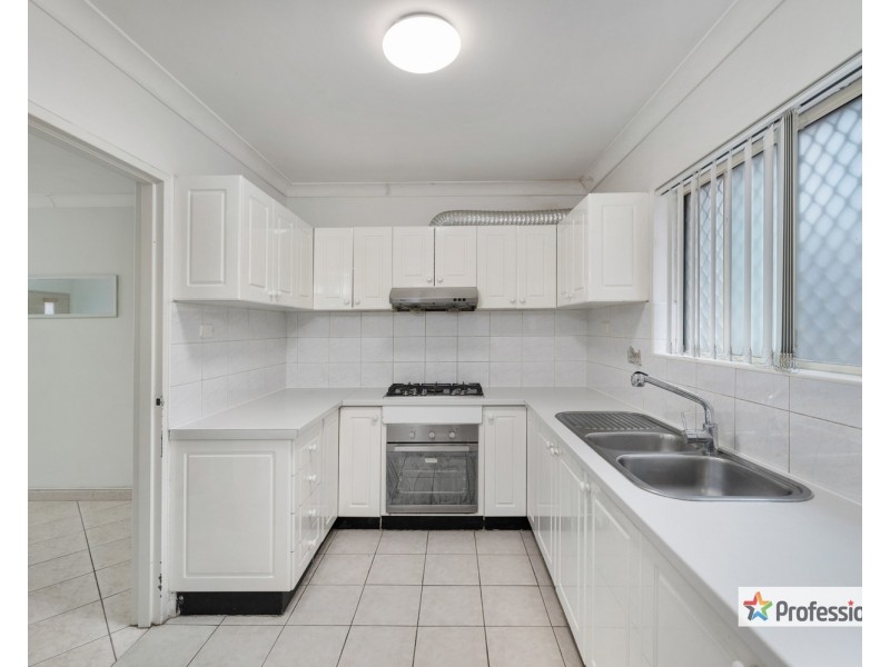 2/2-4 Myrtle Road, Bankstown NSW 2200