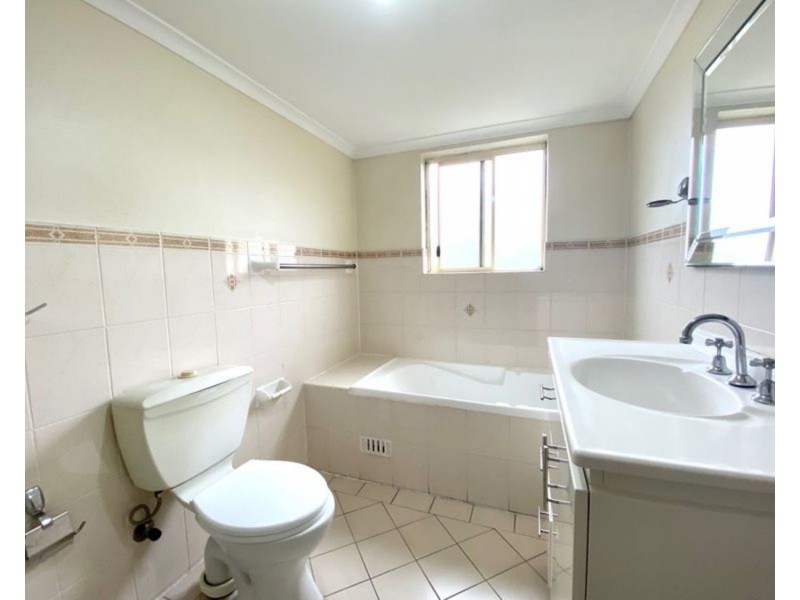 4/142-144 Meredith Street, Bankstown NSW 2200