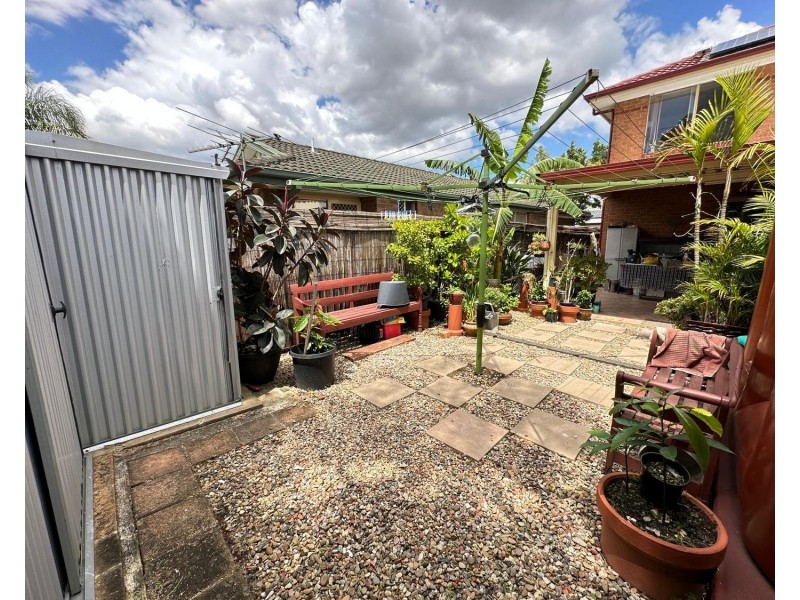 Rear/4A Rabaul Road, Georges Hall NSW 2198