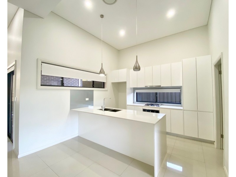 29 Sevenoaks Crescent, Bass Hill NSW 2197