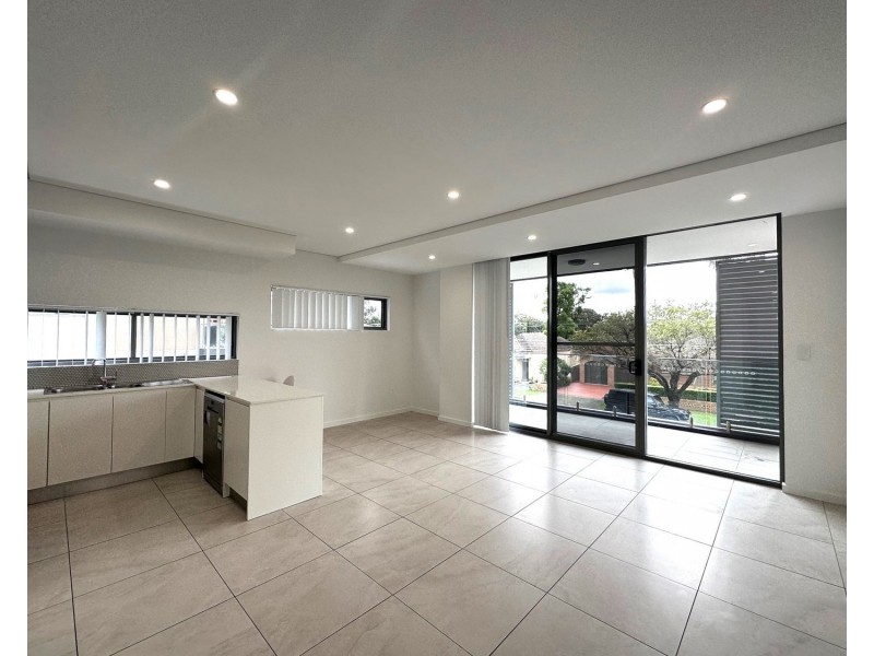 102/33 Percy Street, Bankstown NSW 2200