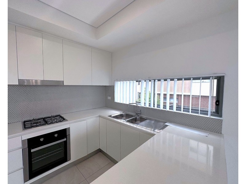 102/33 Percy Street, Bankstown NSW 2200