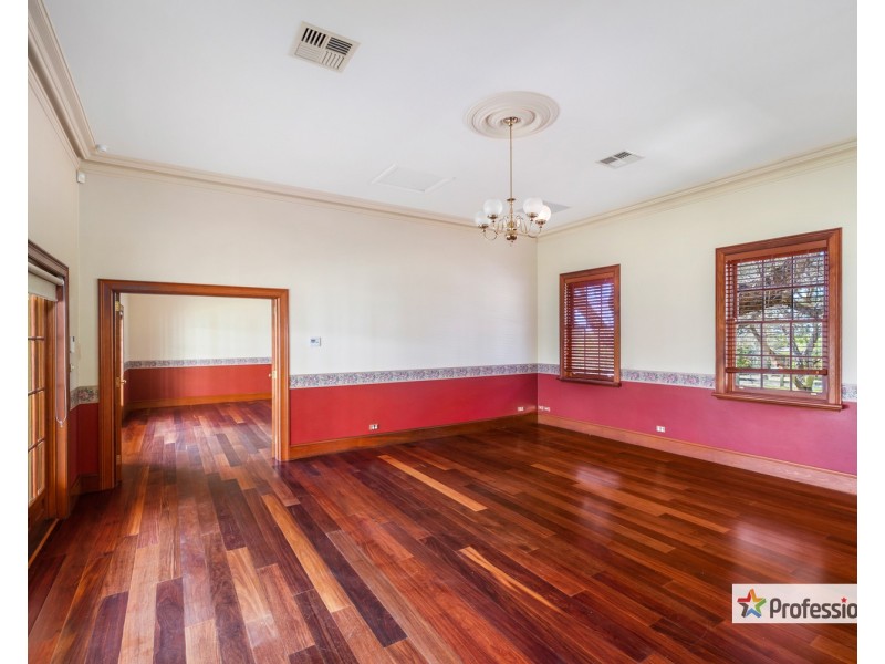 14 Horningsea Park Drive, Horningsea Park NSW 2171