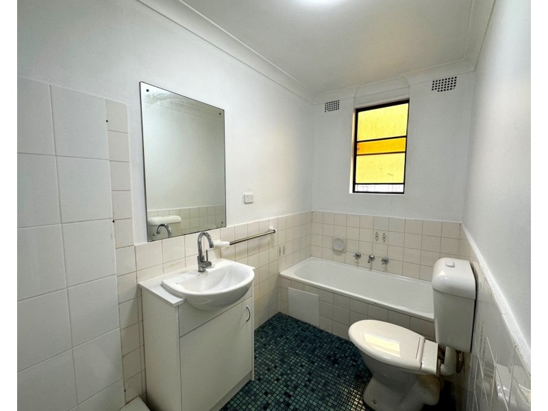 31/168 Greenacre Road, Bankstown NSW 2200