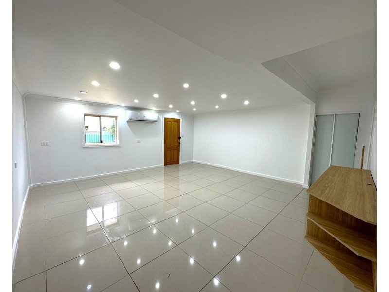 18 Como Road, Greenacre NSW 2190