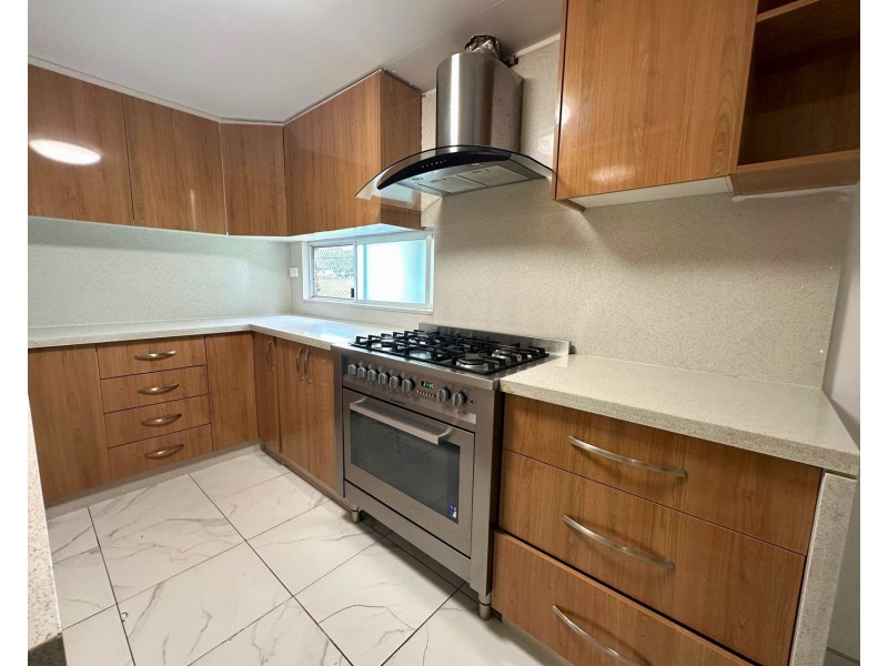 18 Como Road, Greenacre NSW 2190
