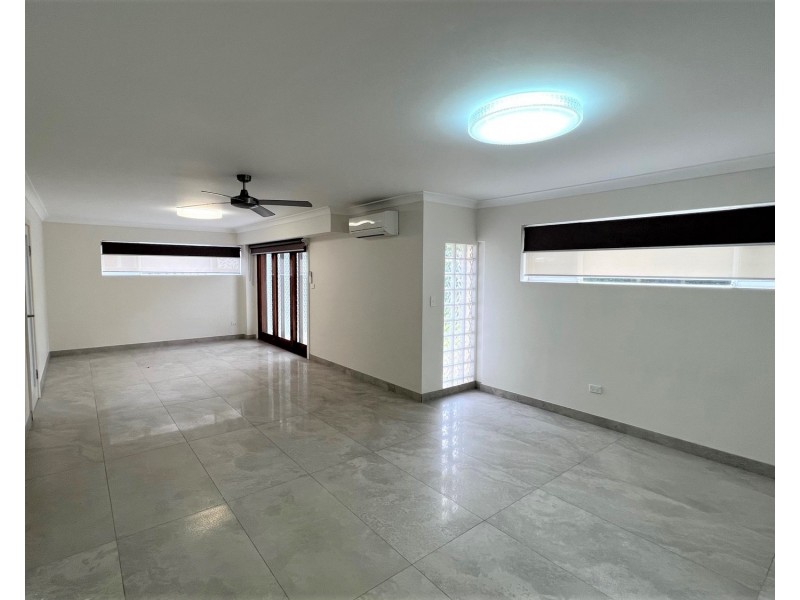 11 Harden Crescent, Georges Hall NSW 2198