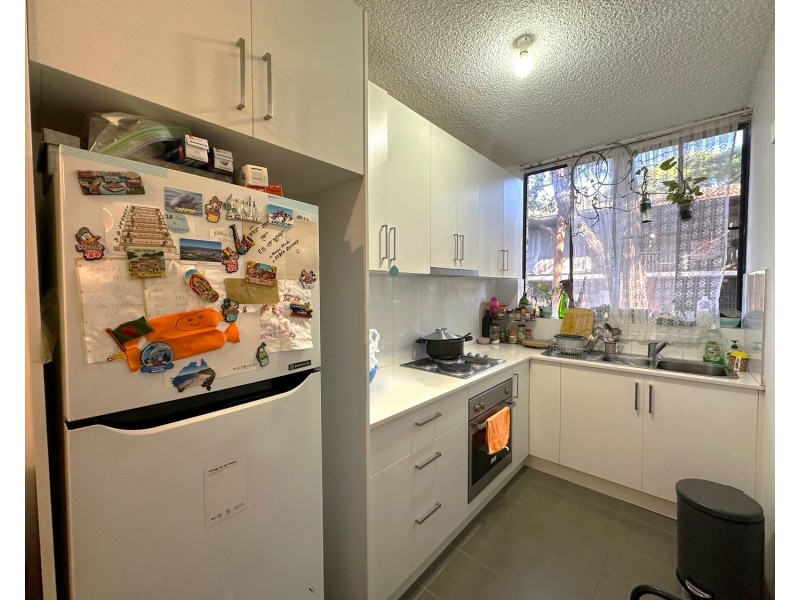 4/168 Greenacre Road, Bankstown NSW 2200