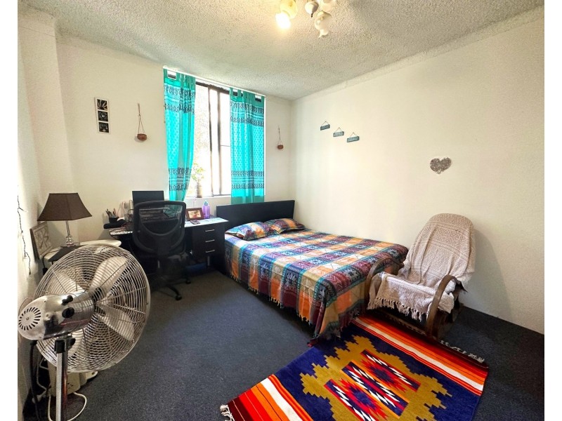 4/168 Greenacre Road, Bankstown NSW 2200