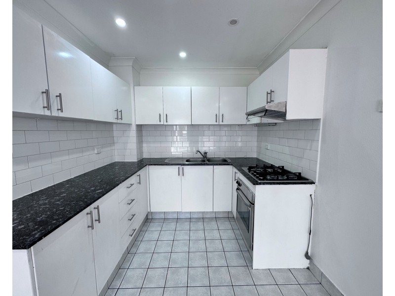 27/17 Stanley Street, Bankstown NSW 2200