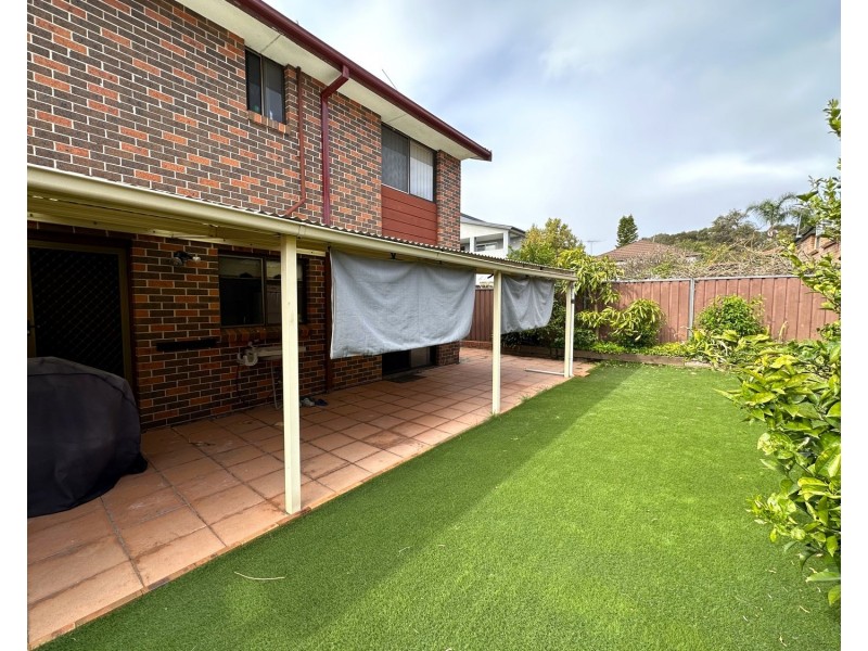 8/64 Chiswick Road, Greenacre NSW 2190