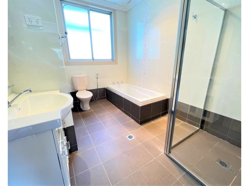 10 Ada Street, Kingsgrove NSW 2208