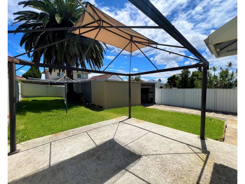 10 Ada Street, Kingsgrove NSW 2208