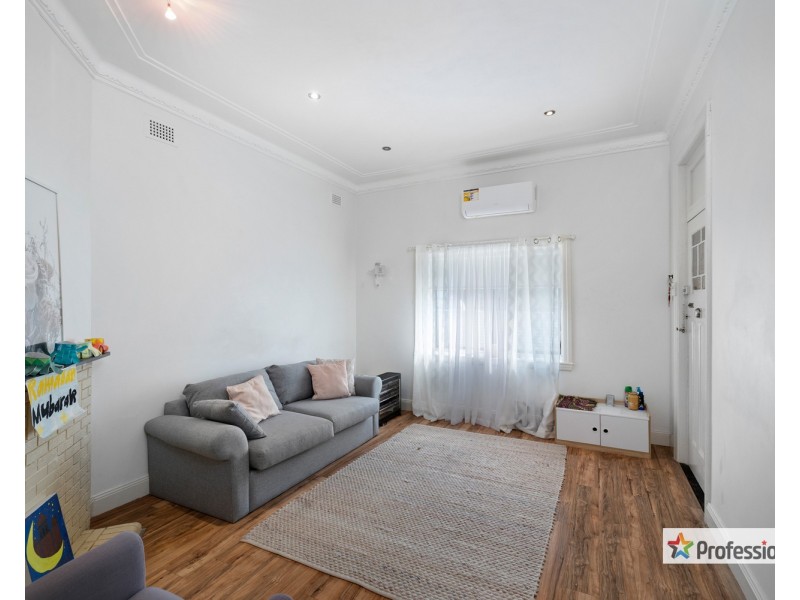 14 Market Street, Condell Park NSW 2200