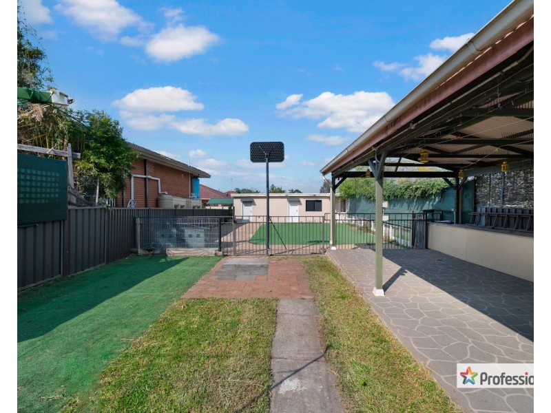 14 Market Street, Condell Park NSW 2200