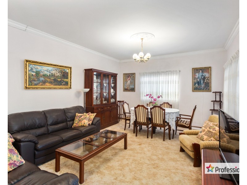 28 Gardenia Avenue, Bankstown NSW 2200