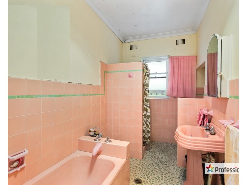 28 Gardenia Avenue, Bankstown NSW 2200