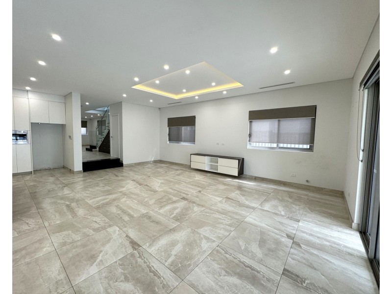 18 Wentworth Street, Greenacre NSW 2190