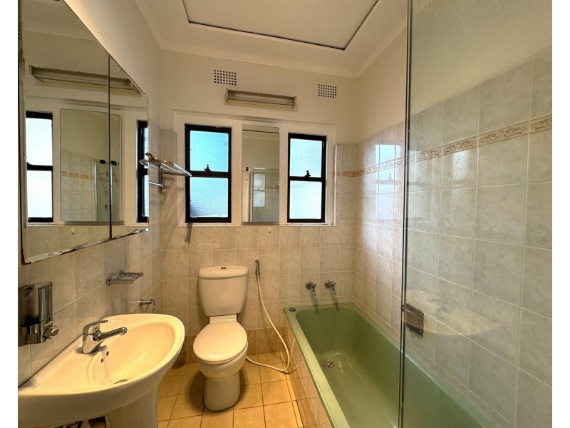 136 Wattle Street, Punchbowl NSW 2196