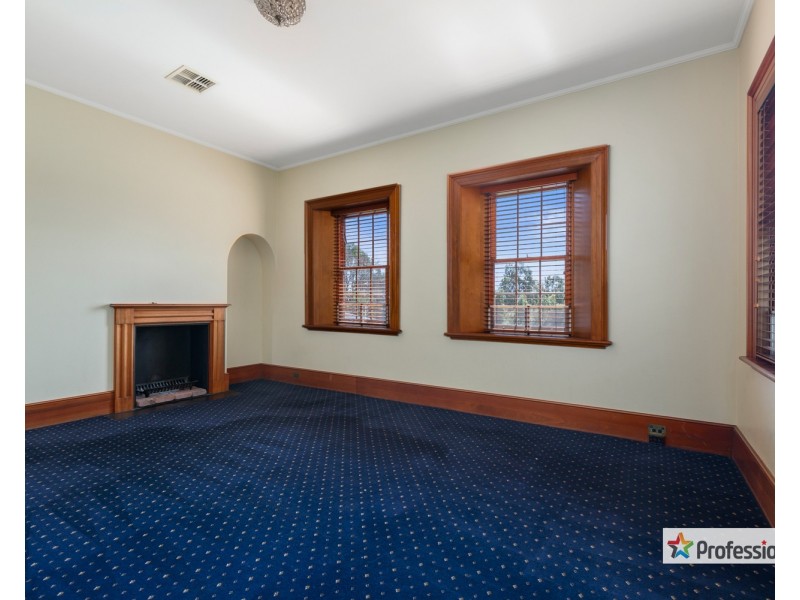 14 Horningsea Park Drive, Horningsea Park NSW 2171