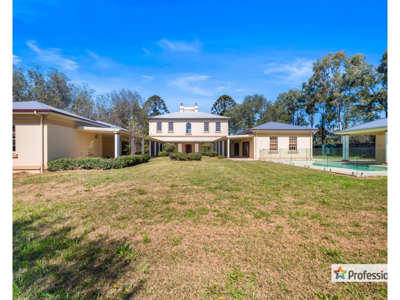 14 Horningsea Park Drive, Horningsea Park NSW 2171