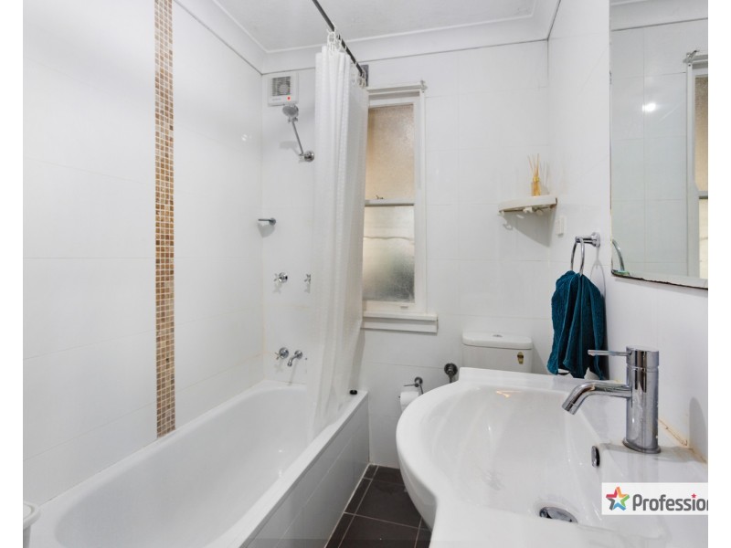 12 Kentucky Road, Riverwood NSW 2210