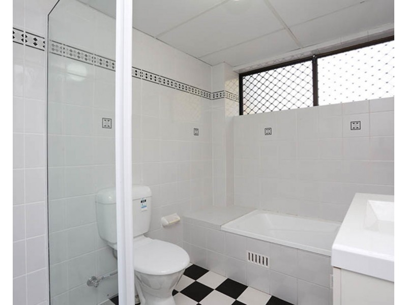 4/1-5 Dudley Avenue, Bankstown NSW 2200