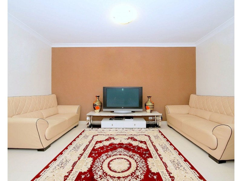 5/19 Balmoral Crescent, Georges Hall NSW 2198