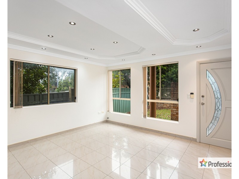 5 Price Lane, Bankstown NSW 2200