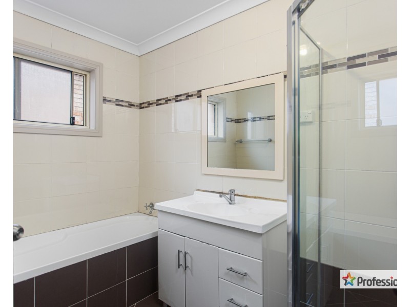 5 Price Lane, Bankstown NSW 2200