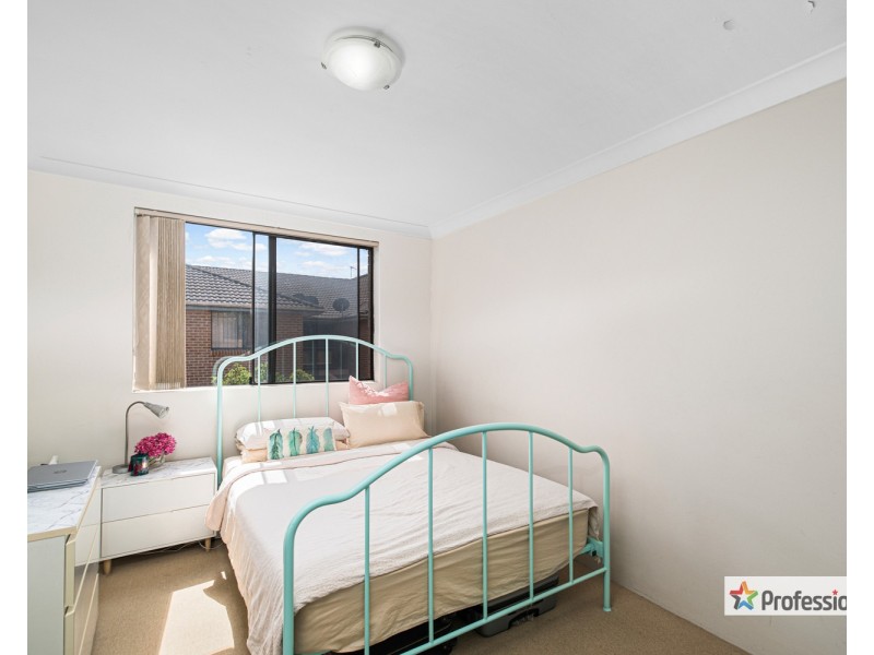 16/28 Weigand Avenue, Bankstown NSW 2200